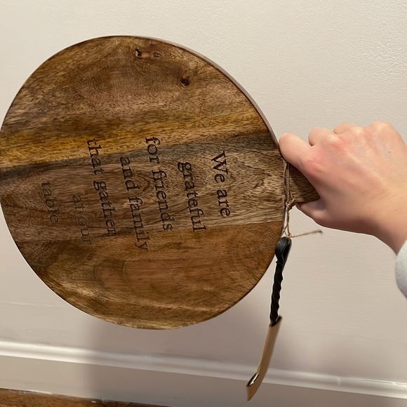 Wood Server Cheeseboard Charcuterie Board with serving utensil - Picture 5 of 5